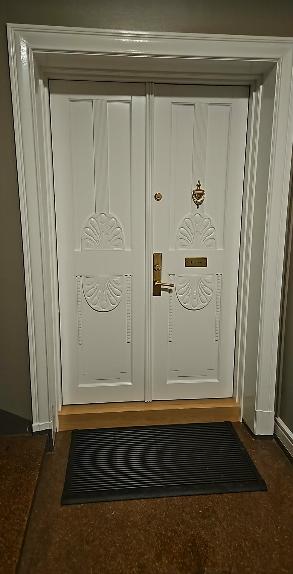 Ny dør levert til Bygdøy Allé, Oslo